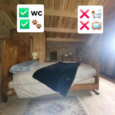 Nuit Insolite, Chambre Au Dessus D'Une Etable La Chapelle-Themer Extérieur photo