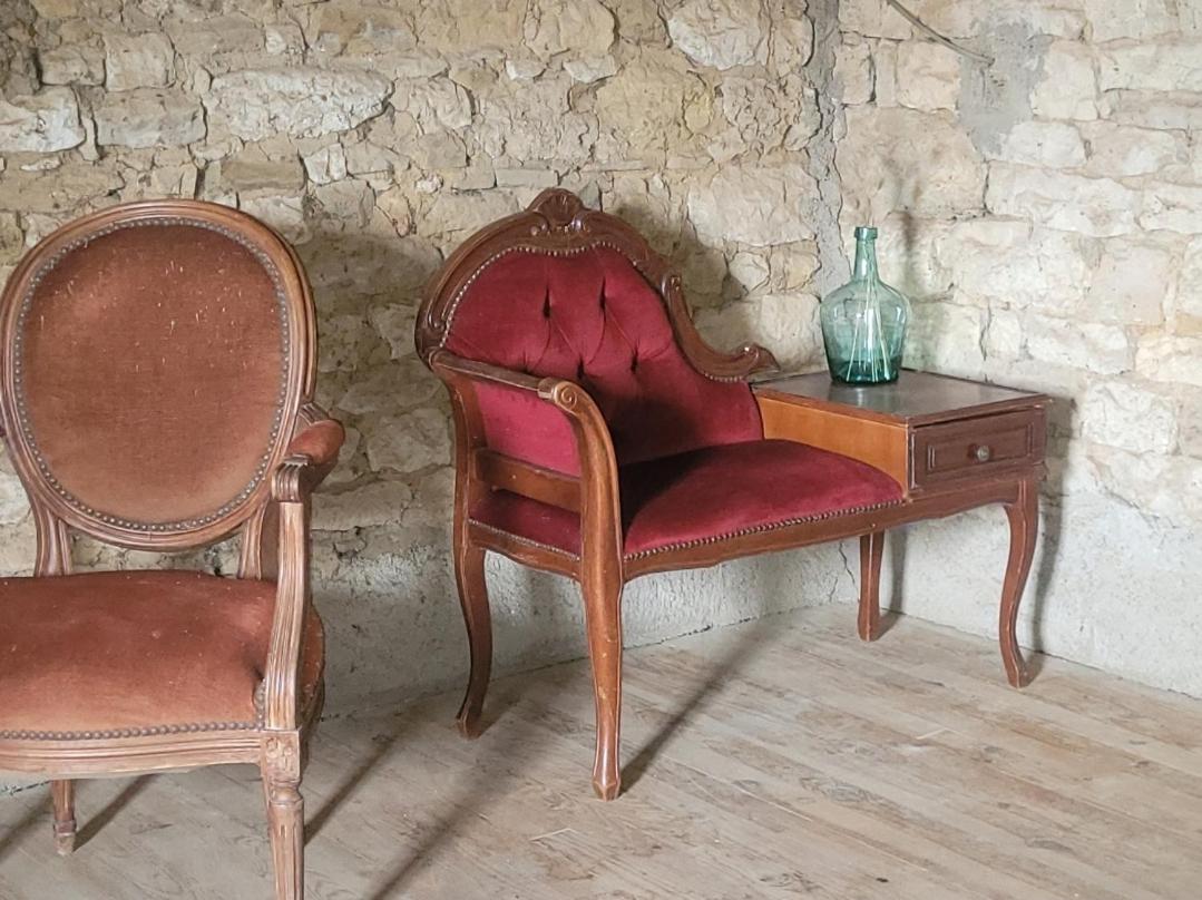 Nuit Insolite, Chambre Au Dessus D'Une Etable La Chapelle-Themer Extérieur photo