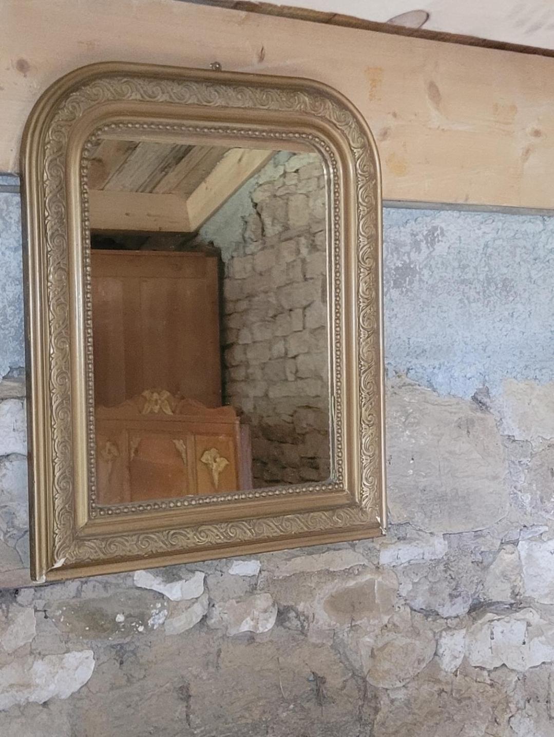 Nuit Insolite, Chambre Au Dessus D'Une Etable La Chapelle-Themer Extérieur photo